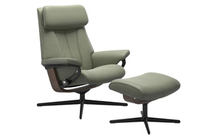 Stressless Paul with Cross Base Chair & Stool detail page